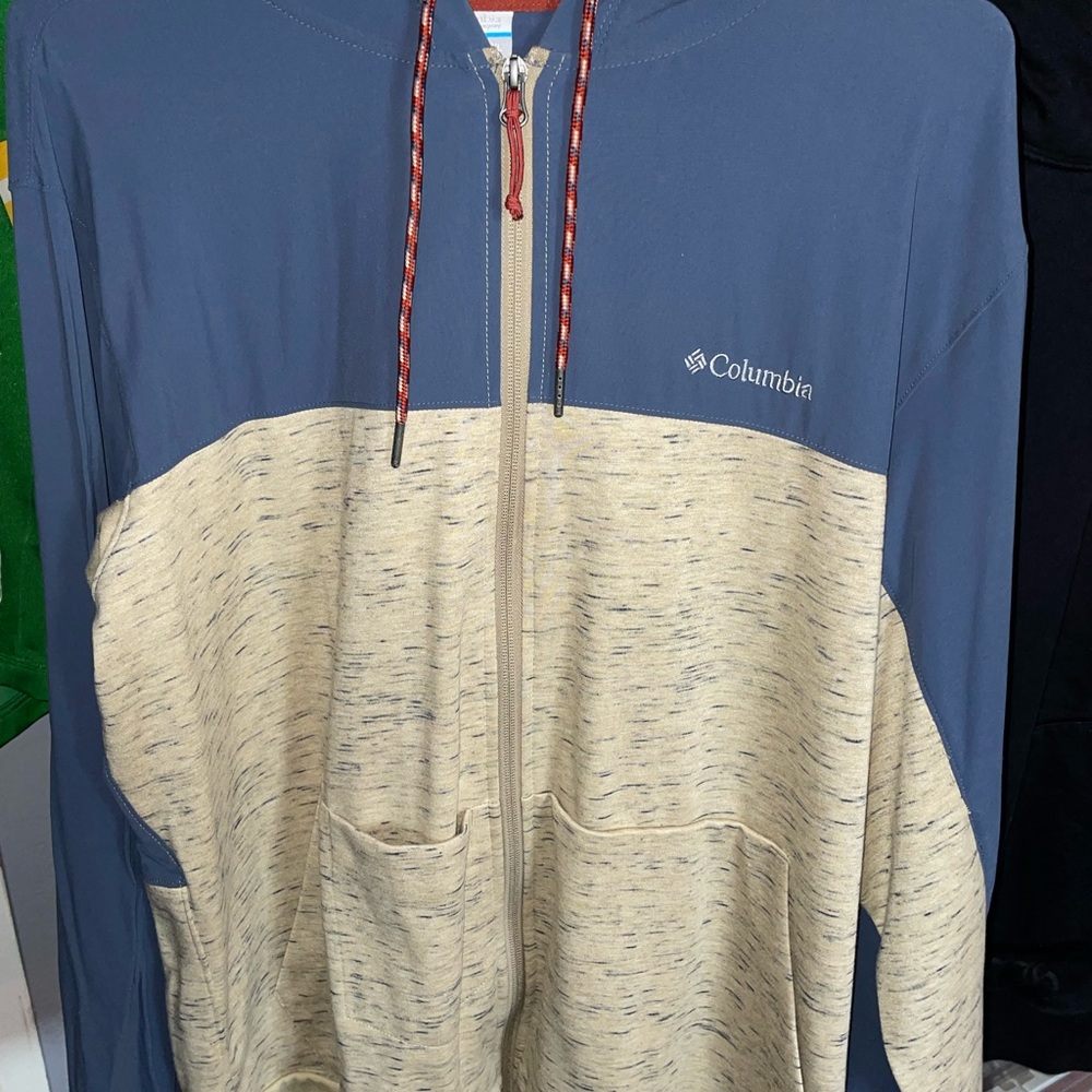 Columbia Blue and Cream Zip Up Sweater